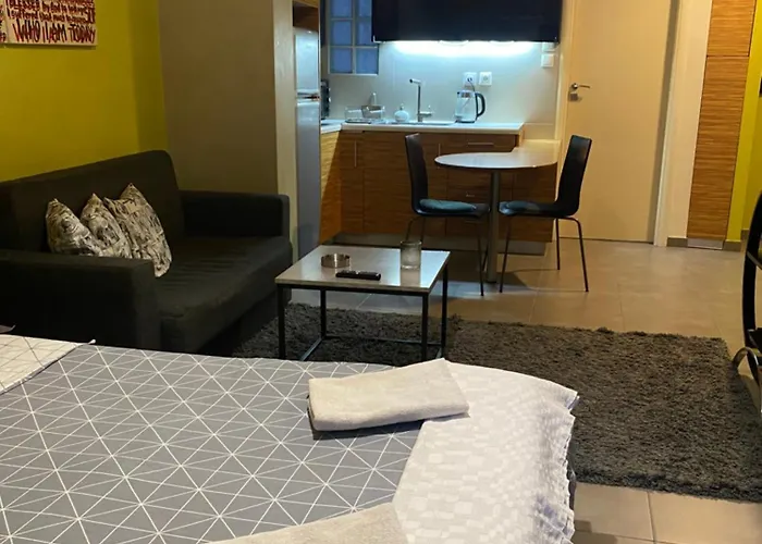 Modern Apartment In Athens