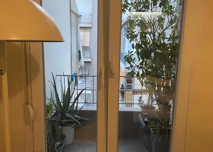 Modern Apartment In Athens